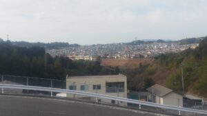 西伊敷から見える花野団地