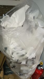 展覧会作品失敗作のゴミ袋